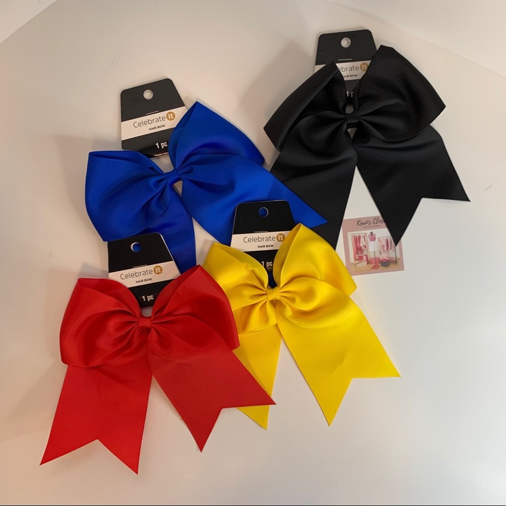 Set of 4 hair bows NWT